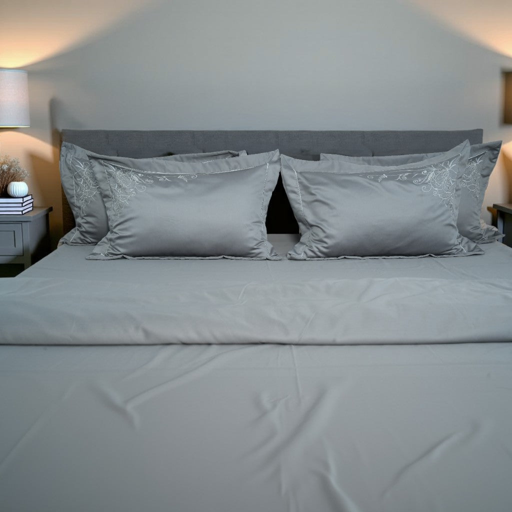 Story Premium Bedsheet (Silver)