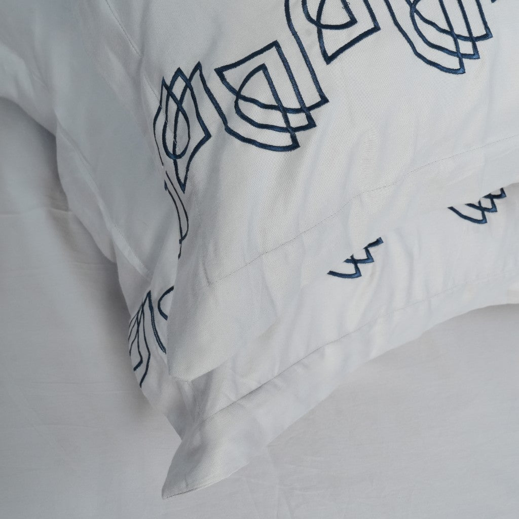 Focus Premium Bedsheet (Shine)