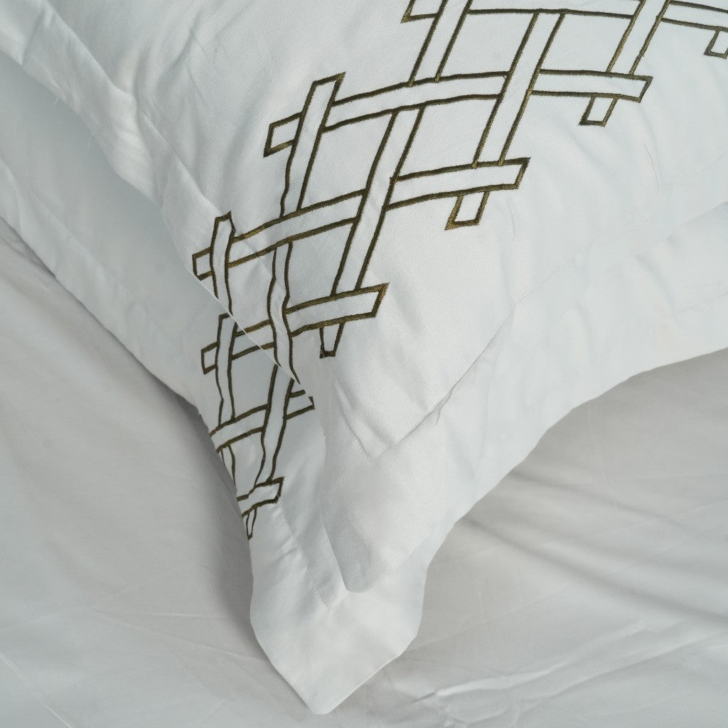Focus Premium Bedsheet (White)
