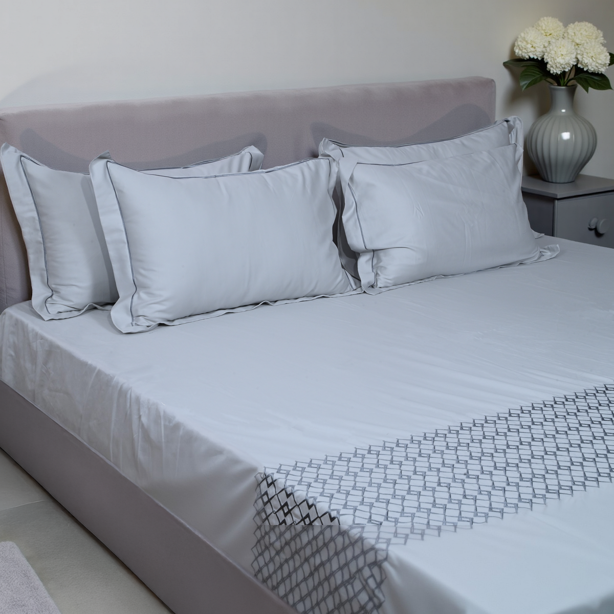 Lagoon Premium Bedsheet (Grey)