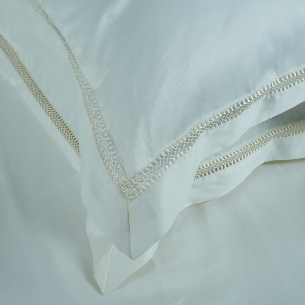 Wavs Premium Bedsheet (White)